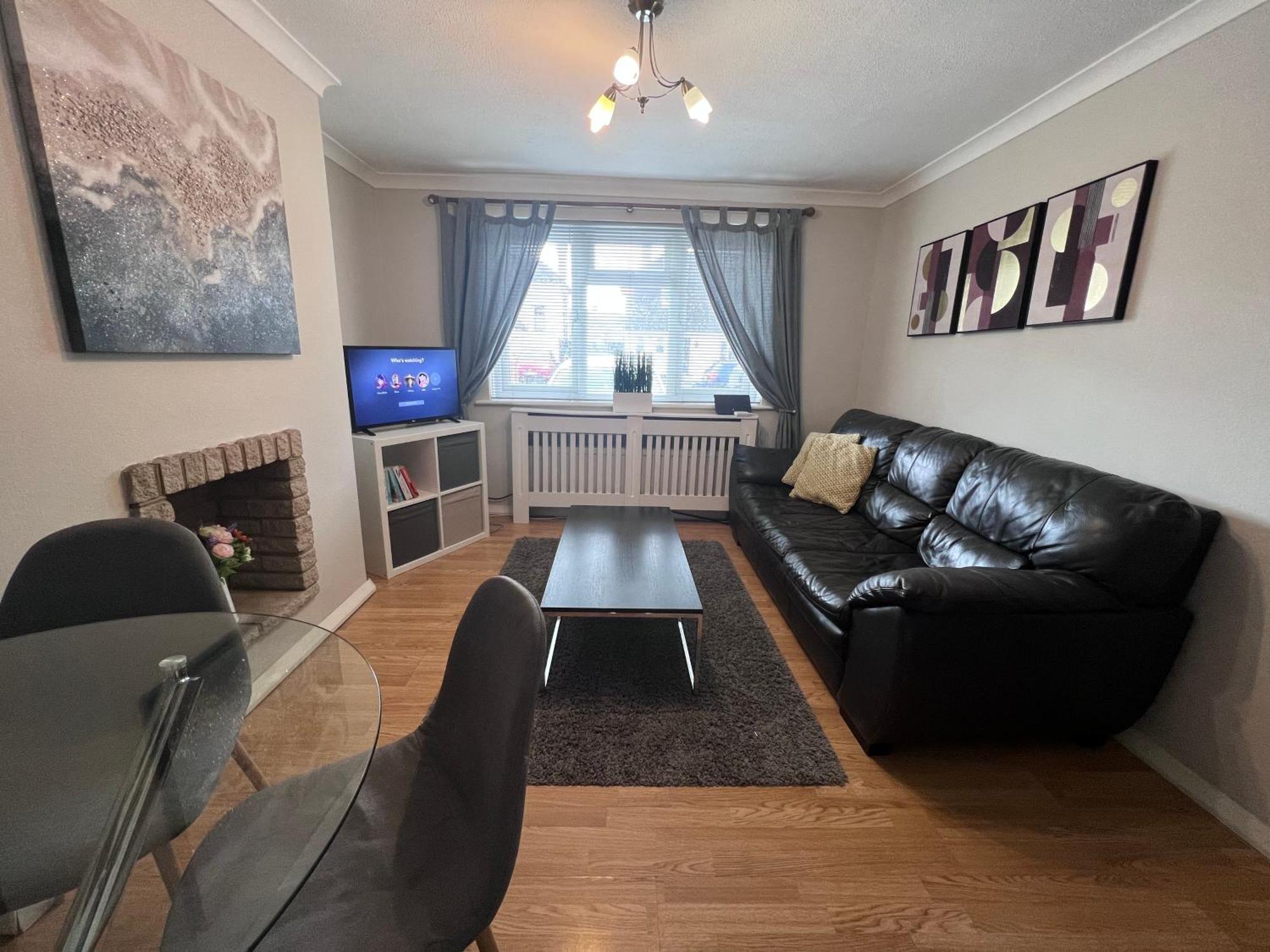 Croydon Apartment With Parking Лондон Экстерьер фото
