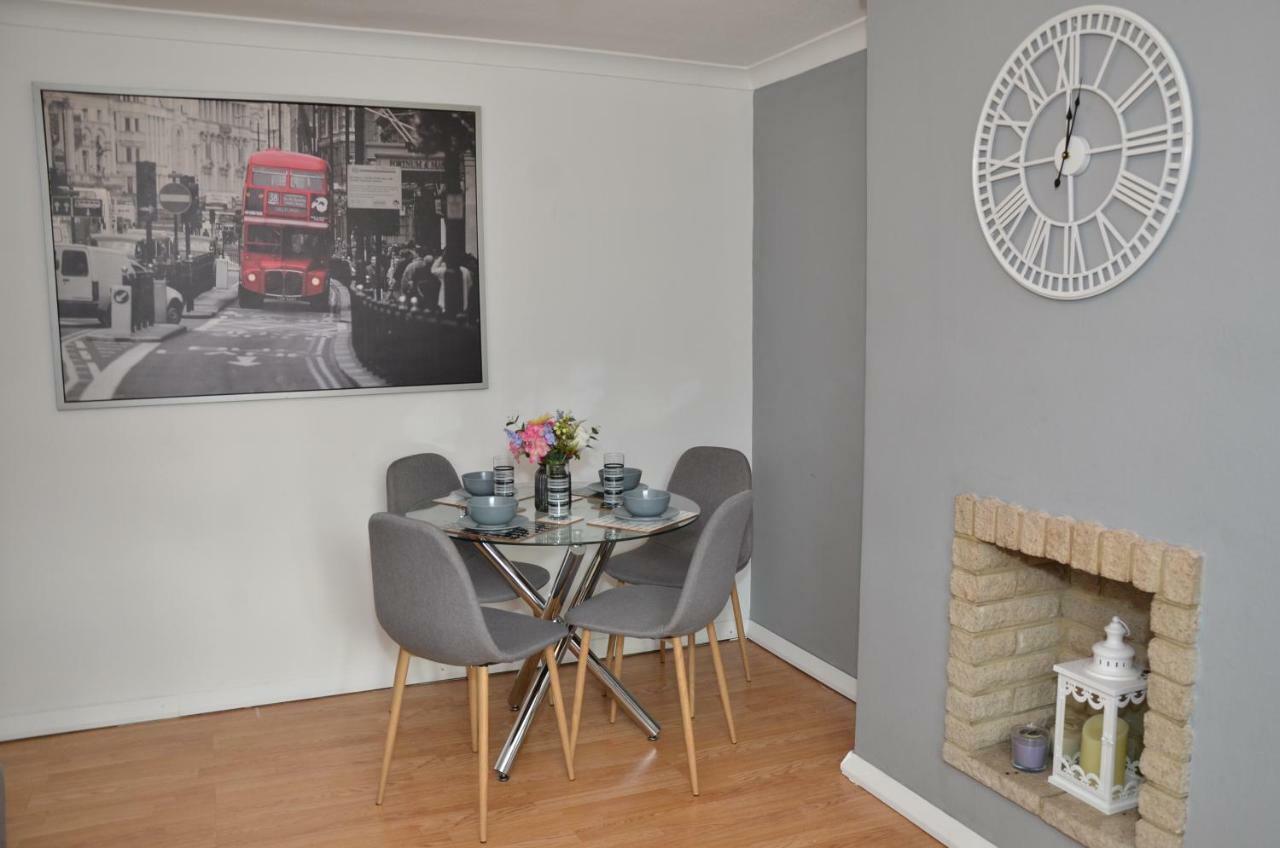 Croydon Apartment With Parking Лондон Экстерьер фото